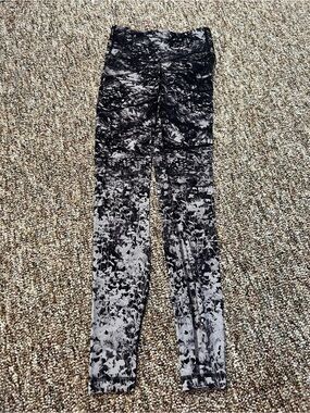 Lululemon Speed Wunder Tight *Nulux Black White Marble Seawheeze Size 2 EUC